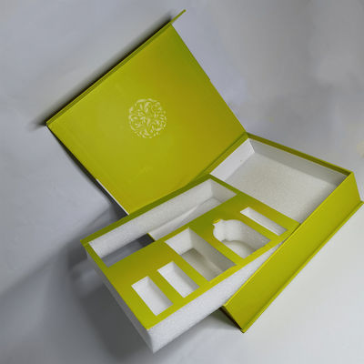 กล่องบรรจุภัณฑ์พิมพ์ลาย CMYK / Pantone Emboss Kraft กระดาษ Cosmetic Box